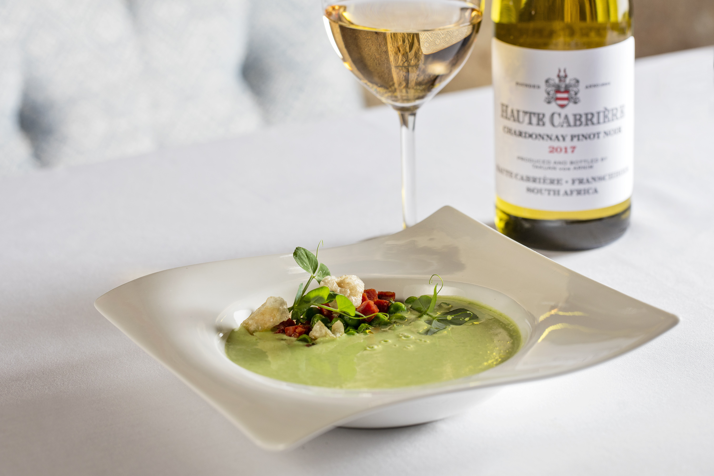 HC Cellar Restaurant pop up - Pea soup with chorizo and pork puffs (HR) 1